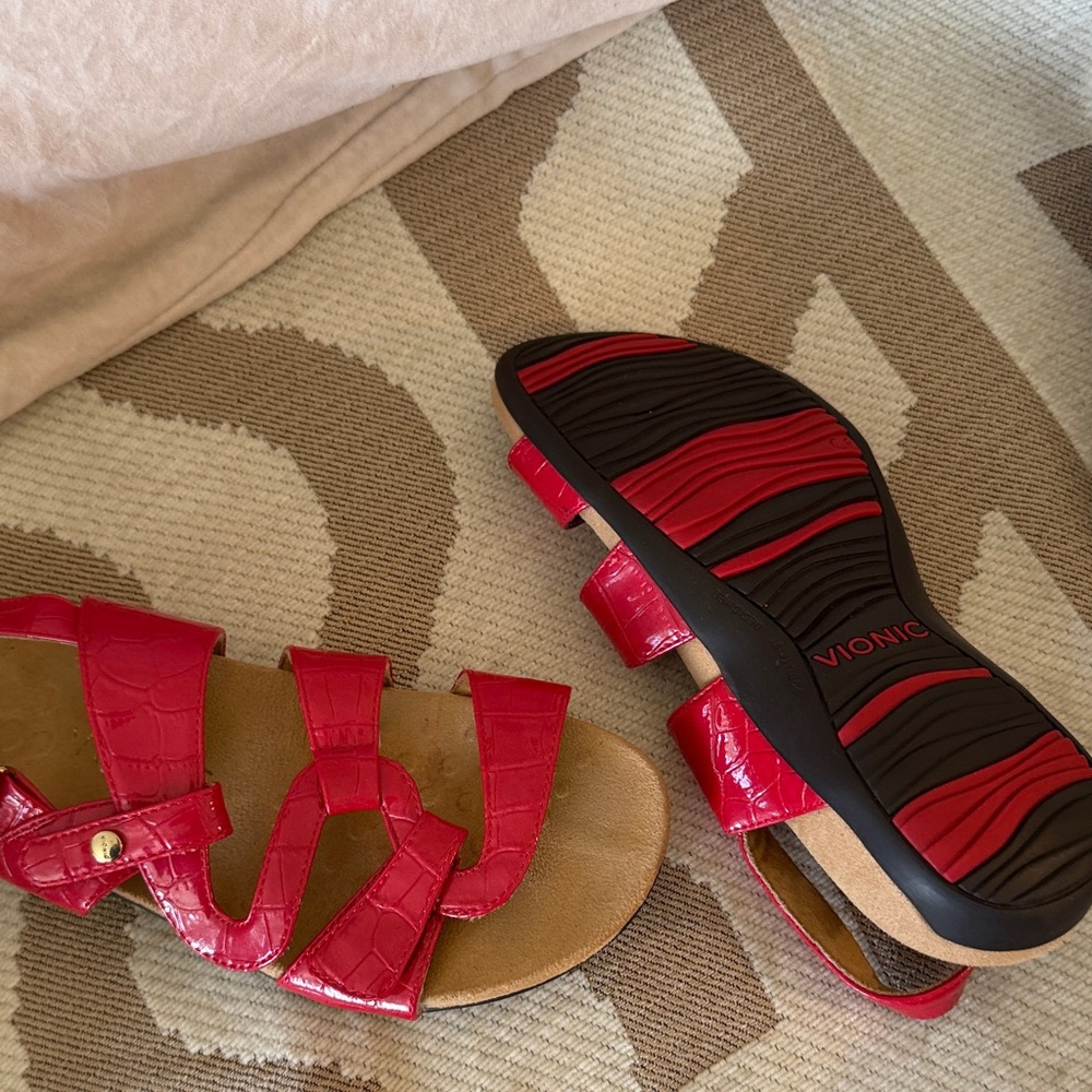 Women’s Red Strappy Comfort Sandals - Picture 2 of 2